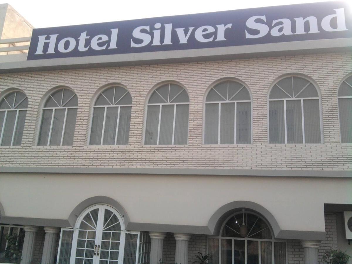 Hotel Silver Sand Multan Exterior foto
